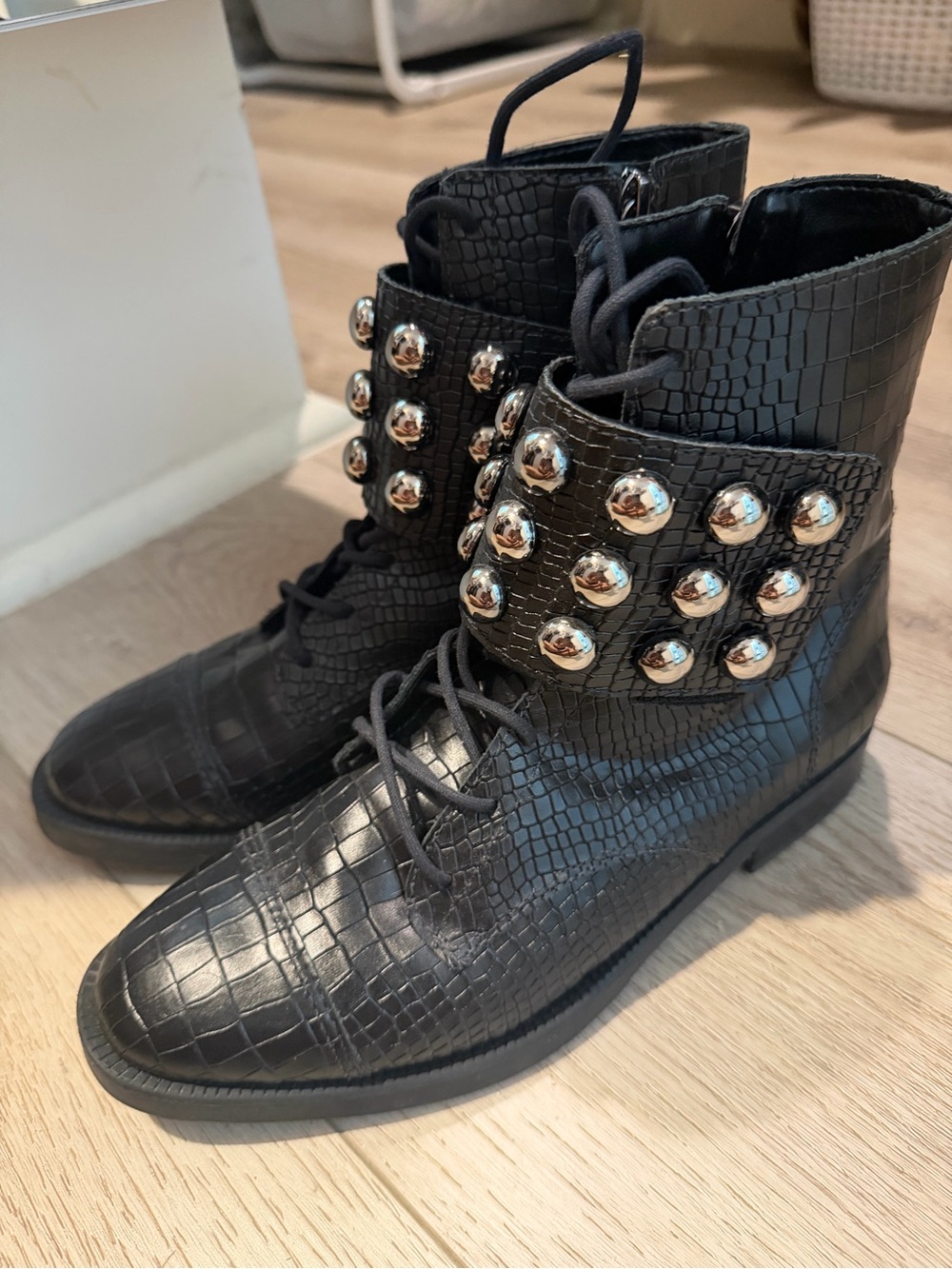Schutz Marieta Boot in Crocco BLACK STUDDED GOTH GRUNGE COMBAT BOOTS SIZE 8